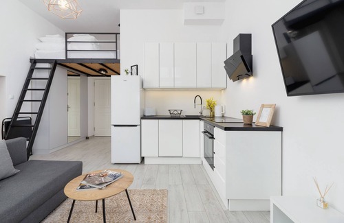 Stare Podgorze Apartamento | Ground Floor Studio in Cracow by Renters