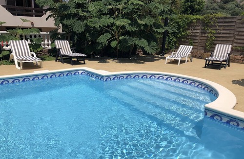 Afa Casa | En alquiler T2 nueve para 4 personas 55m2 con piscina 13,5x6