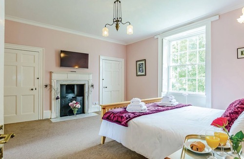 Wisbech Cabaña | 9 bedroom accommodation in Three Holes, Nr Downham Market