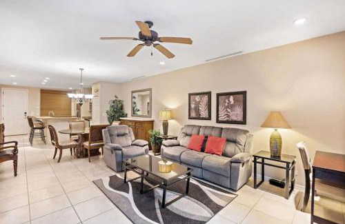 Coco Apartamento | Ground-Floor Unit in Front of Lazy River Pool at Pacifico in Coco
