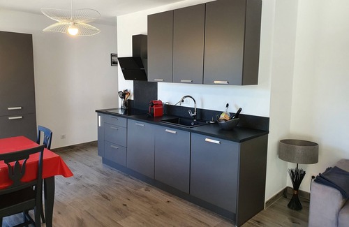 Porto Pollo Apartamento | Planta baja Villa 4-6 personas Porto-Pollo, con piscina.
