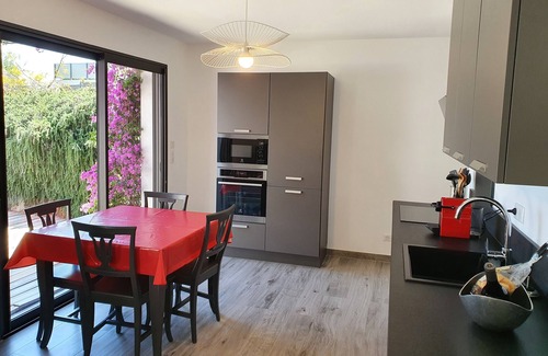 Porto Pollo Apartamento | Planta baja Villa 4-6 personas Porto-Pollo, con piscina.