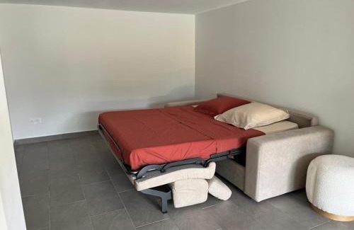 Bastelicaccia Apartamento | Ground floor villa with pool