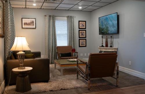 Eureka Springs Historic District Apartamento | Ground Floor Villa at Sweet Spring