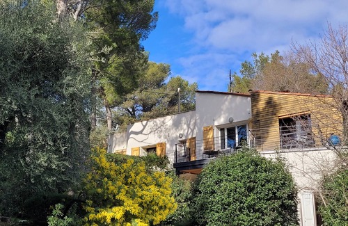 Cassis Villa | Ground floor villa with garden and pool