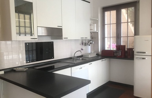 Albisano Villa | apartamento en villa con vista al lago