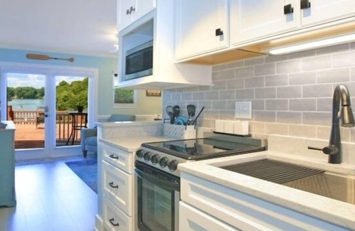 North Shore Condominio | Ground level condo with pool and wifi