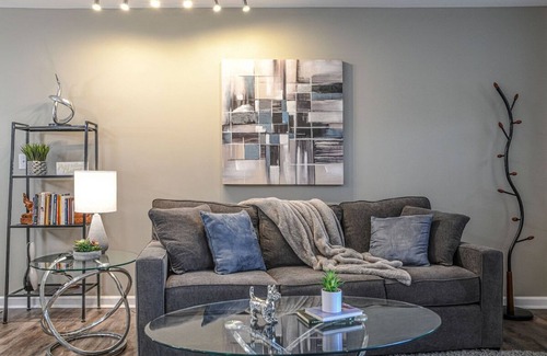 Shepherdsville Apartamento | ground level flat with washer-dryer & easy parking