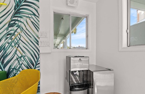 Ash Apartamento | Ground Level Studio|2 Double Beds|Close 2 Beach