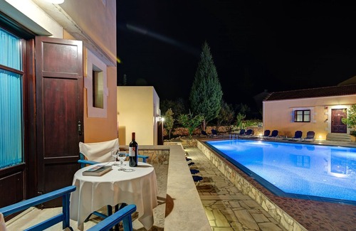 Douliana Casa | Propiedad para grupos - Estudios y dúplex