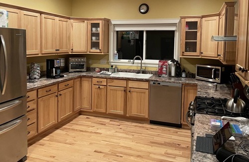 Darby Casa | Group Basecamp for Mountain Getaway overlooking Trapper Peak w/ Wifi