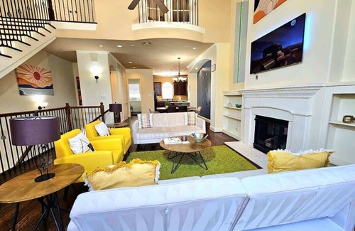 Woodlake - Briar Meadow Casa | Graduation | 3BR Galleria Getaway |Sleeps 8