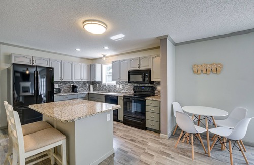 Socastee Casa | Group-Friendly Myrtle Beach House w/ Deck