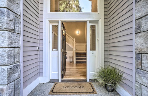 Seattle Hill-Silver Firs Cabaña | Group Getaway - Sprawling Snohomish Home!