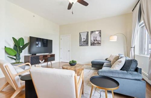 North Bergen Apartamento | Group Retreat 15Min to NYC MetLife Mall FREE Parking