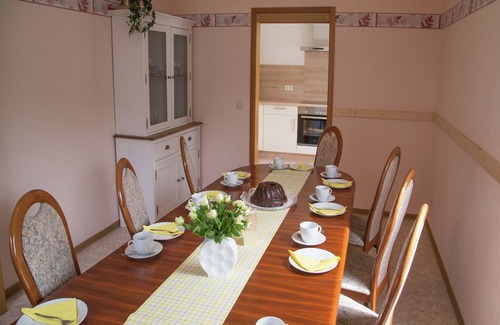 Ulmen Casa | Estancia en grupo en Ulmen-Furth