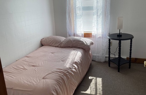 Williamsport Apartamento | Group stay in Wmspt - Close PSU, Lycoming College, Lock Haven, Hiking/Biking!