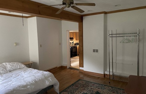 Williamsport Apartamento | Group stay in Wmspt - Close PSU, Lycoming College, Lock Haven, Hiking/Biking!