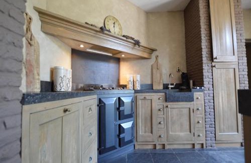 Alphen Casa | Group Stay with Private Pool and Sauna