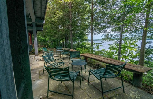 Saranac Lake Casa | Grouse House: Elegant lakefront camp, great for families, dogs and fun
