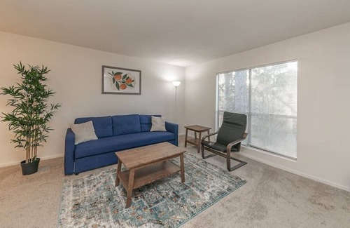 St. Andrews Apartamento | Grove 916 · Cozy 1 Bdrm 2 Beds Columbia Apt