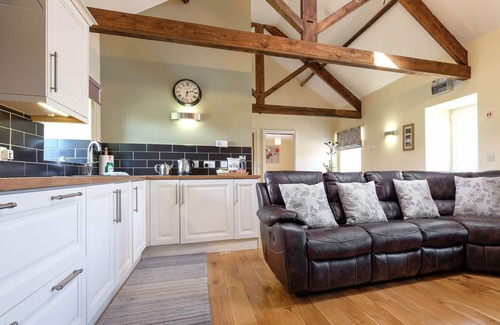 North Bitchburn Cabaña | Grove Cottage, MARIPOSA