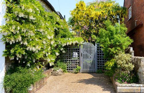 Yarmouth Casa | Grove Cottage