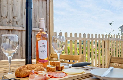 Worlingworth Casa | Grove Farm Cottage - Two Bedroom House, Sleeps 2