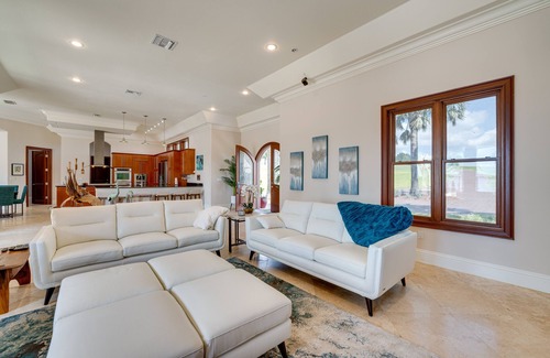 Groveland Casa | Groveland Home w/ Pool: Luxurious Lakefront Oasis!