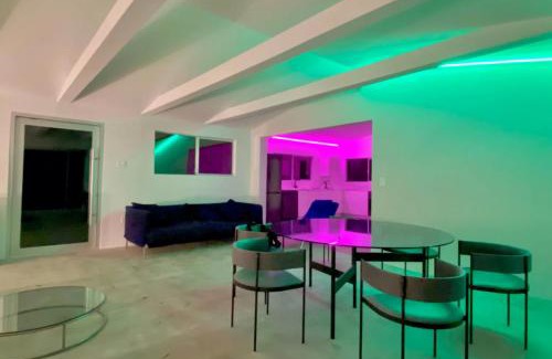 Landers Casa | Grow House by Fieldtrip Remote Lux w 100ft Pool