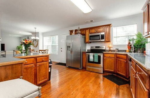 Mableton Casa | Near Airport/Office/Bonus Rm/Grt Location/Sleeps 8