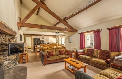 Graythwaite Casa | Grubbings - sleeps 10 guests in 5 bedrooms