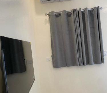 Serrekunda Apartamento | Grumpy Awa
