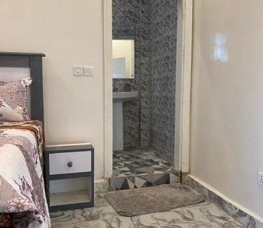 Serrekunda Apartamento | Grumpy Awa