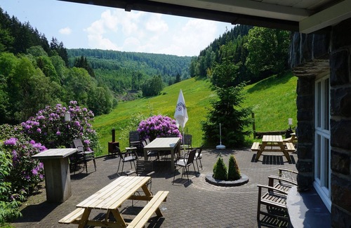 Winterberg Casa | Villa para grupos con acceso al bosque
