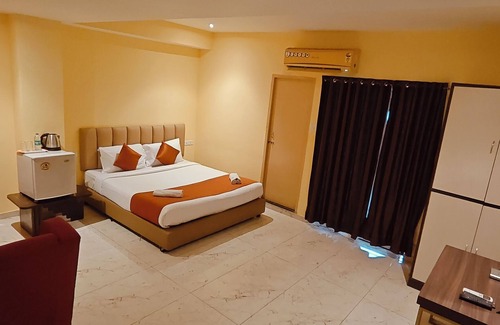 Alwarpet Hotel | GT Chamiers Park-Nr Apollo Cancer Centre