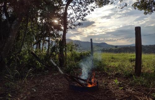 Brazopolis Cabina | Guacamayo Home