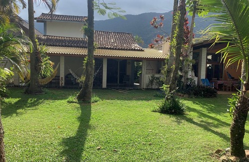 Guaeca Casa | Guaecá - casa comunitaria cerrada, a 90 m de la playa acceso a la playa a través del jardín.