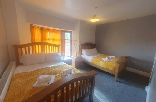 Six Bells Casa | Guardian View