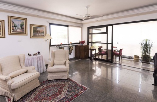Morro do Maluf Apartamento | Guarujá Pitangueiras, Morro do Maluf, 4 habitaciones con 2 suites, a 30 metros de la playa.
