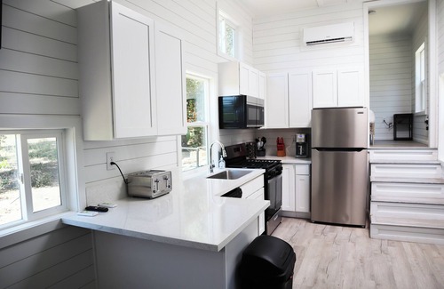 Fallbrook Cabina | Guava Cabin @ Vinyard Winery, 6 Adults, 2 Kids, Wifi, AC, Fallbrook