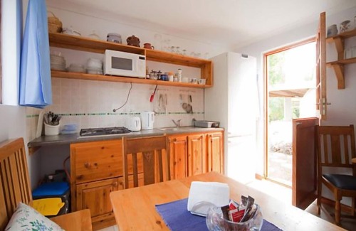 Robertson Casa | GUBAS DE HOEK meet eat sleep