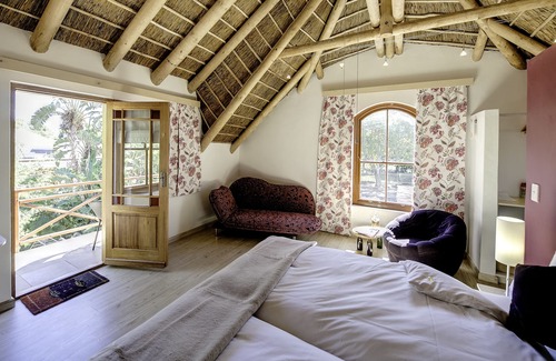 Robertson Casa | GUBAS DE HOEK meet eat sleep