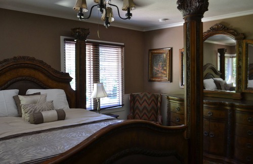 Guerneville Casa | Guerneville Lodge