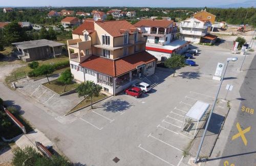 Gradina Casa | Guest Accommodation Slapovi Krke