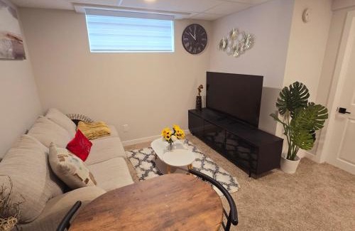 Fort Gary Apartamento | Guest Basement suite in Winnipeg