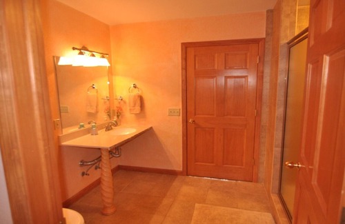 Fish Creek Casa | Dormitorio de invitados en la casa de la cantera
