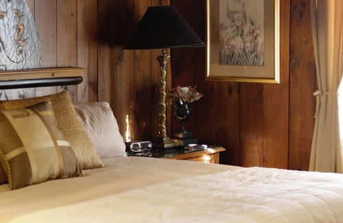 Sutherlin Cabaña | Guest Cottage near VIR and Hyco Lake