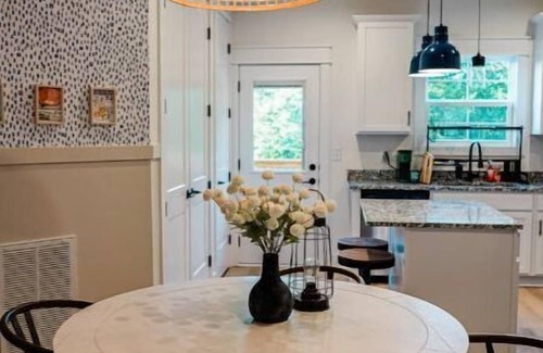 Clarksville Casa | Guest Favorite! Luxury Downtown Townhouse