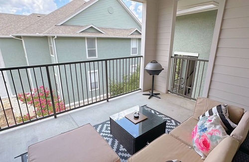 Vance Jackson Apartamento | Guest Favorite - Medical area - 10 minutes from Downtown